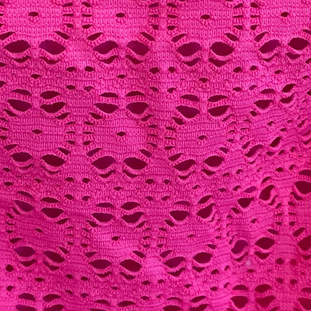 Rasberry Pink Crochet Bikini Bottoms - Women's Small - EUC - Picture 7 of 8